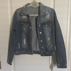 NWT Classic Blue Denim 90s Style Trucker Cropped and Distressed Jean Jacket